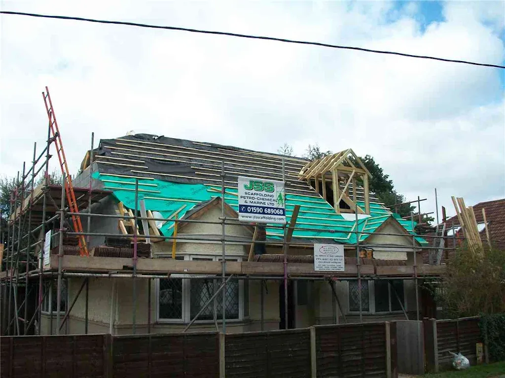 New roof with weatherproof membrane and battens